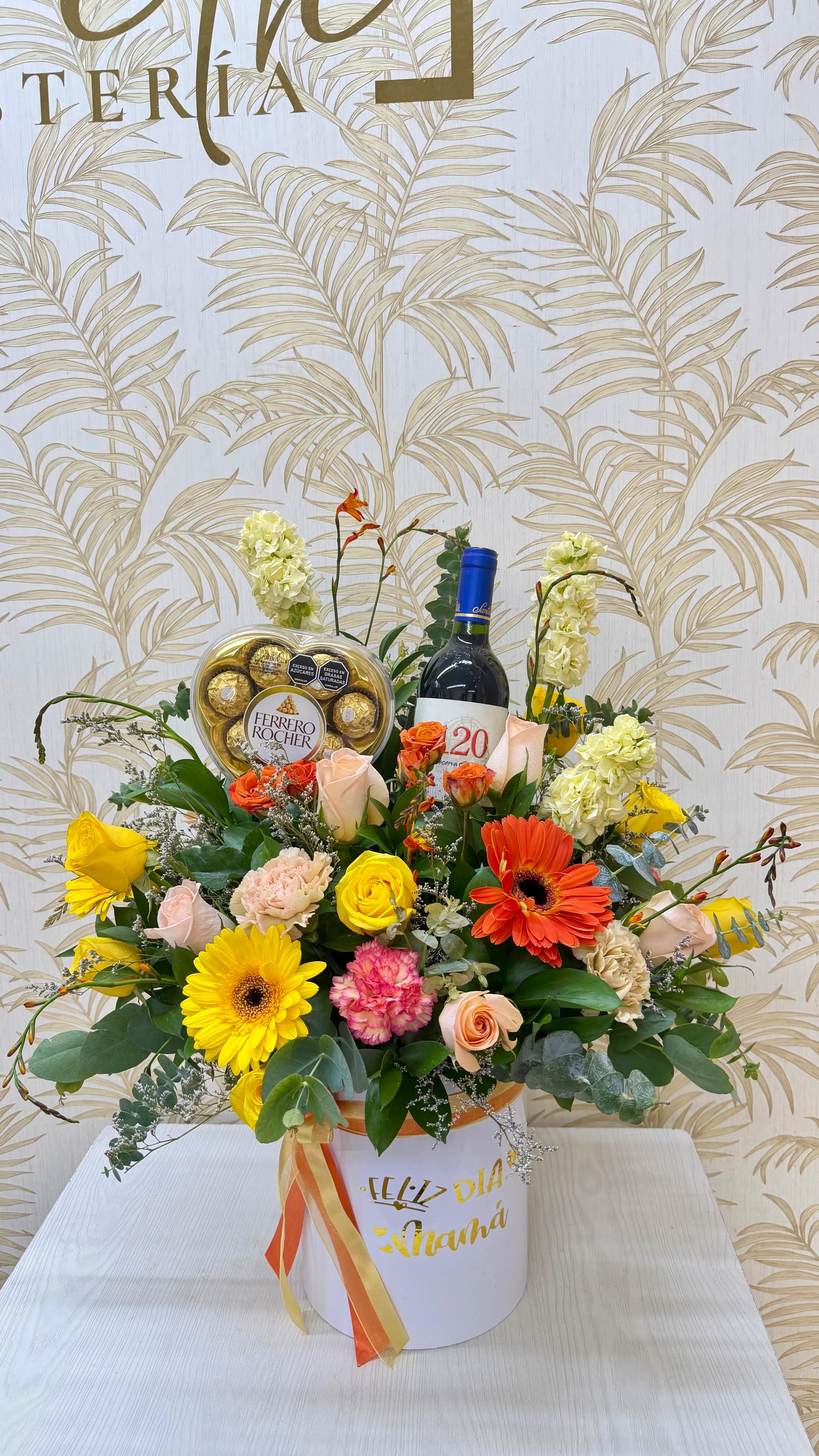 L-10 Arreglo Floral Exótico con Vino y Ferrero Rocher